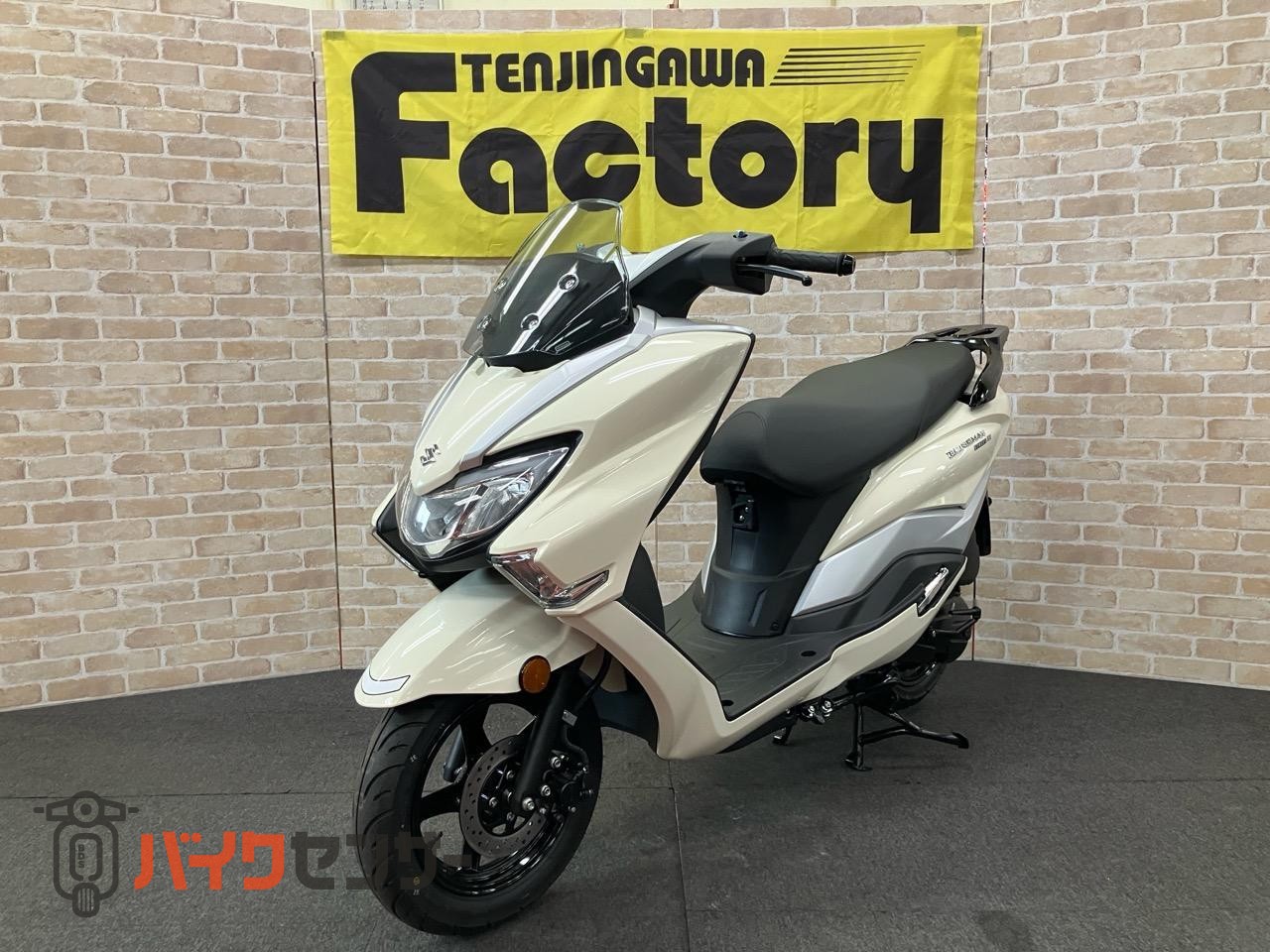 バーグマンストリート125EX 　M6モデル　SEPエンジン　アイドリングストップ　リアキャリア　サイドスタンド_1
