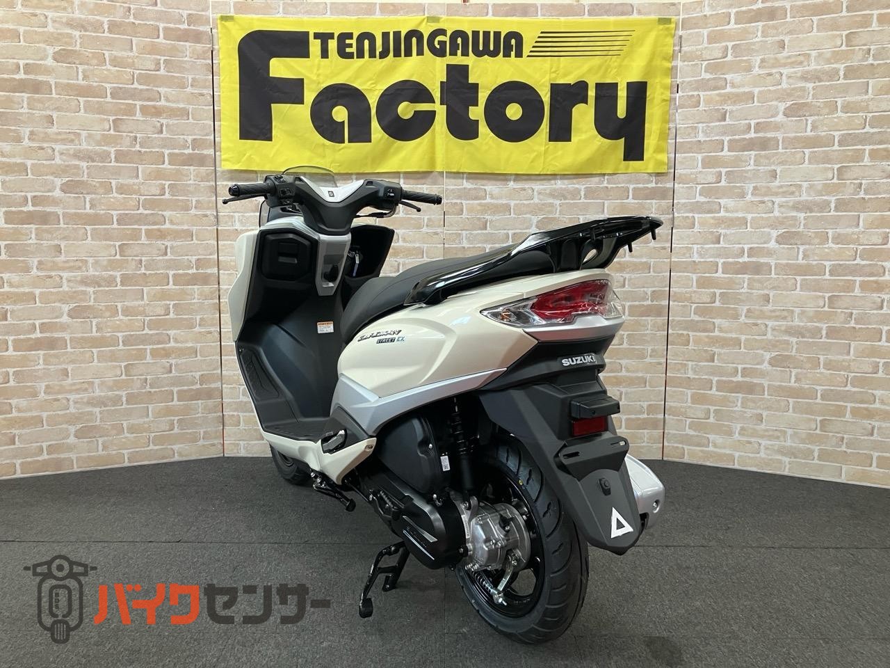 バーグマンストリート125EX 　M6モデル　SEPエンジン　アイドリングストップ　リアキャリア　サイドスタンド_5