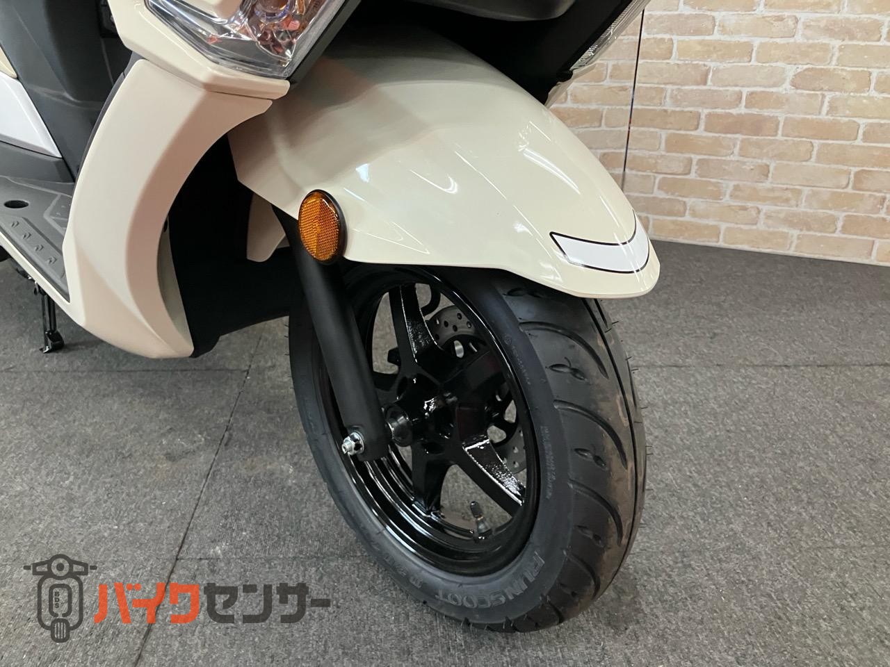 バーグマンストリート125EX 　M6モデル　SEPエンジン　アイドリングストップ　リアキャリア　サイドスタンド_9