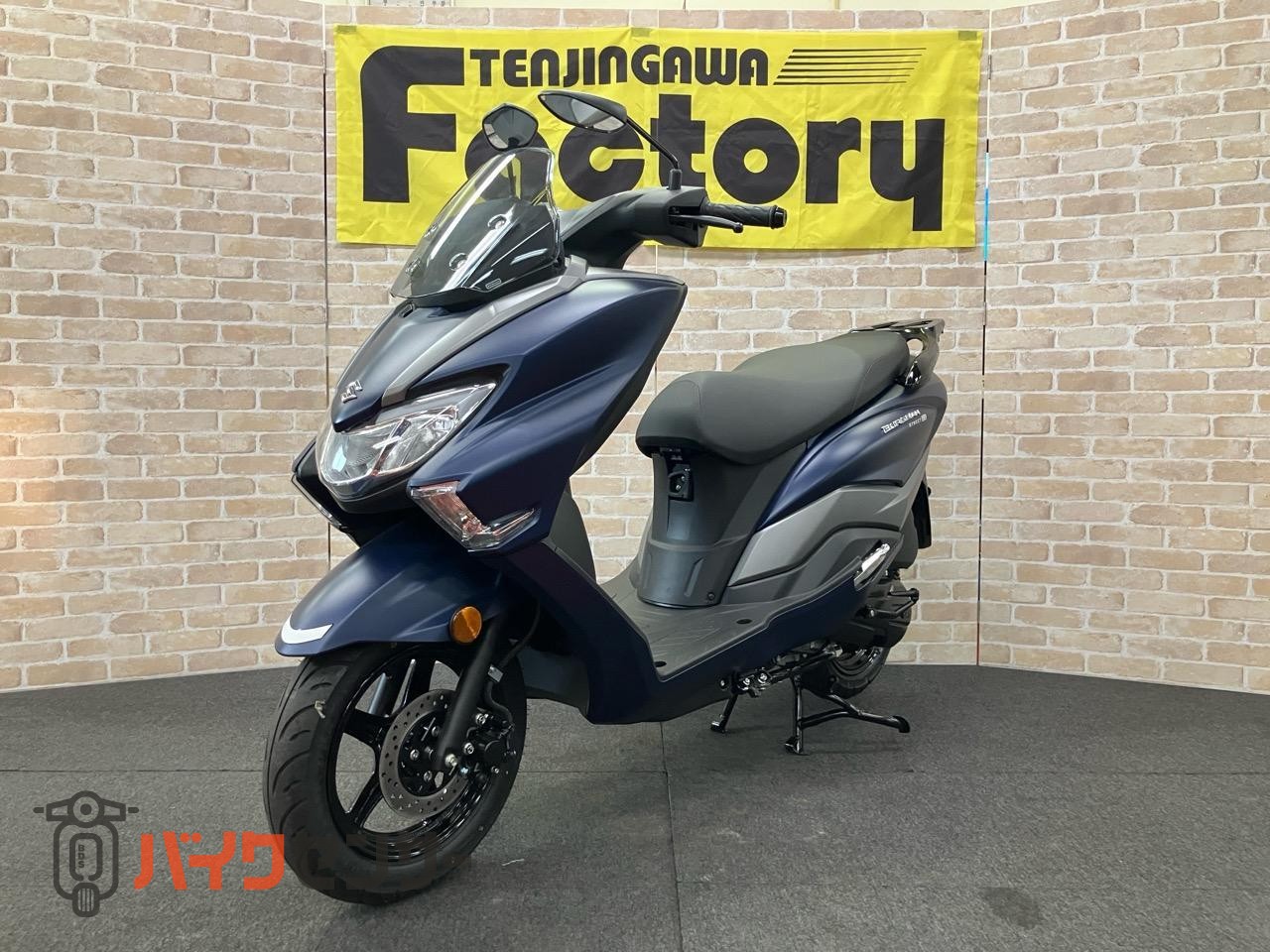 バーグマンストリート125EX 　M6モデル　SEPエンジン　アイドリングストップ　リアキャリア　サイドスタンド_1
