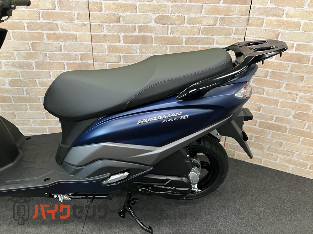 バーグマンストリート125EX 　M6モデル　SEPエンジン　アイドリングストップ　リアキャリア　サイドスタンド_17