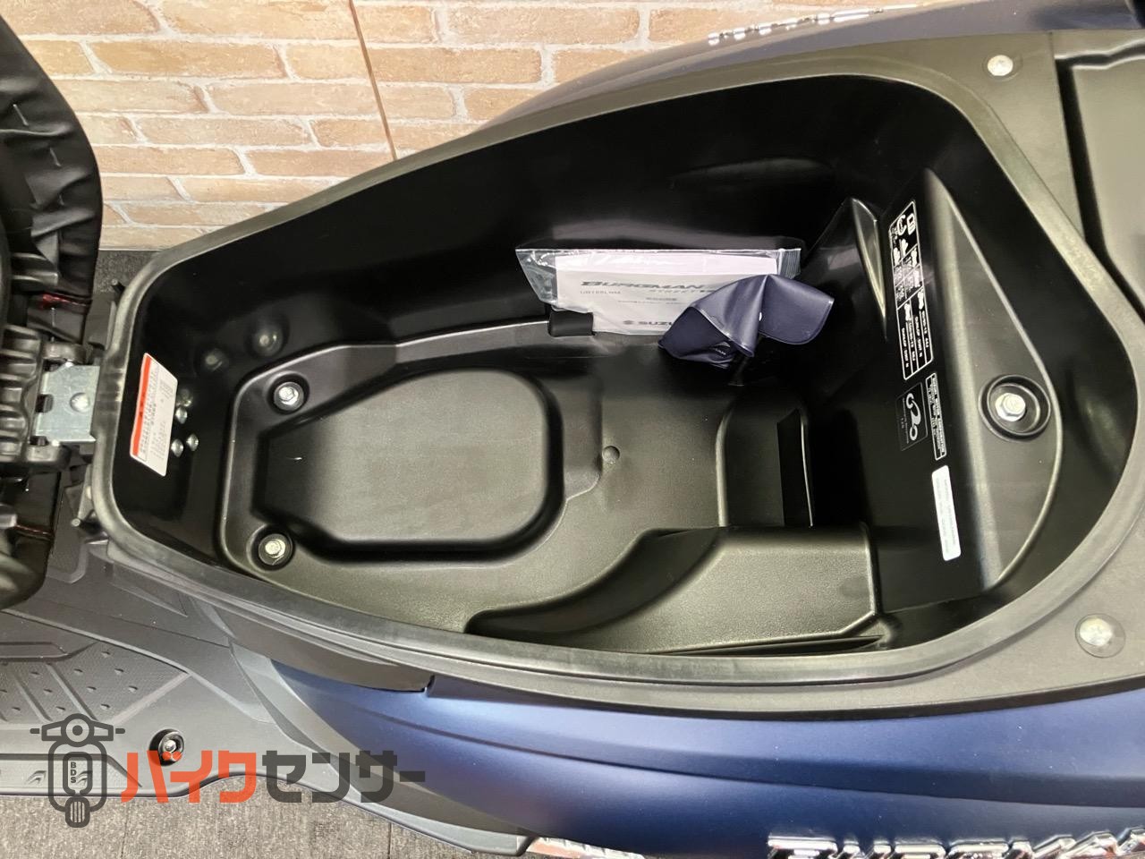 バーグマンストリート125EX 　M6モデル　SEPエンジン　アイドリングストップ　リアキャリア　サイドスタンド_18