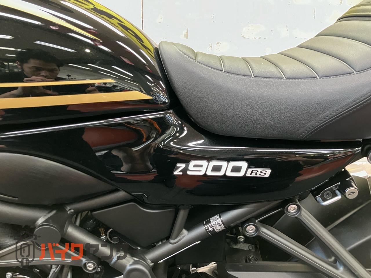 Z900RSカフェ　　ローシート加工　ステップブラケット装備　メタリックディアブロブラック ABS ETC 倒立フォーク_11