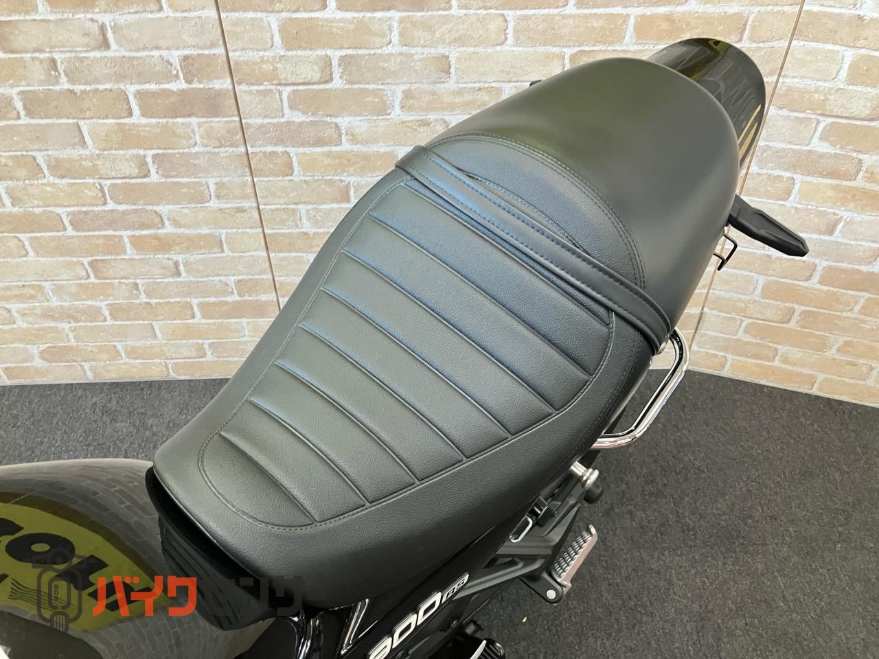 Z900RSカフェ　　ローシート加工　ステップブラケット装備　メタリックディアブロブラック ABS ETC 倒立フォーク_18