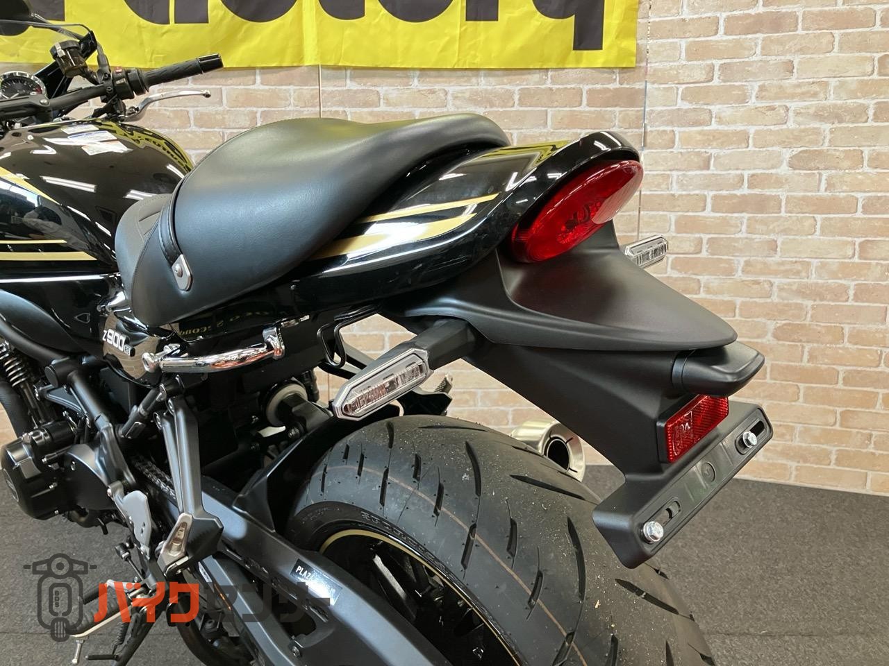Z900RSカフェ　　ローシート加工　ステップブラケット装備　メタリックディアブロブラック ABS ETC 倒立フォーク_19