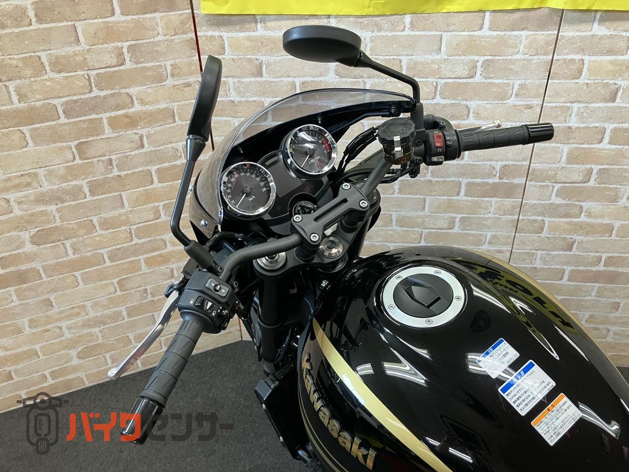 Z900RSカフェ　　ローシート加工　ステップブラケット装備　メタリックディアブロブラック ABS ETC 倒立フォーク_24