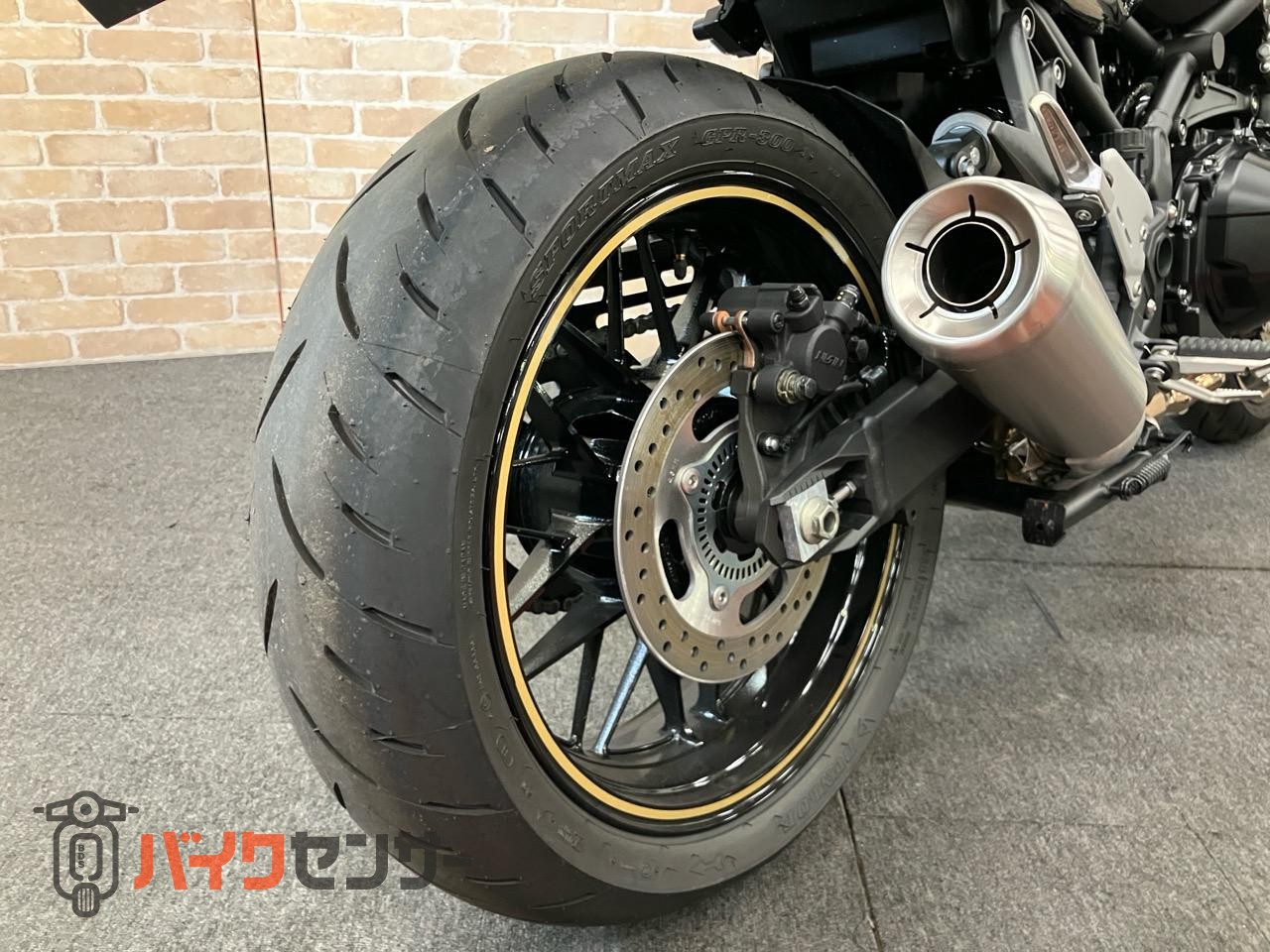 Z900RSカフェ　　ローシート加工　ステップブラケット装備　メタリックディアブロブラック ABS ETC 倒立フォーク_37