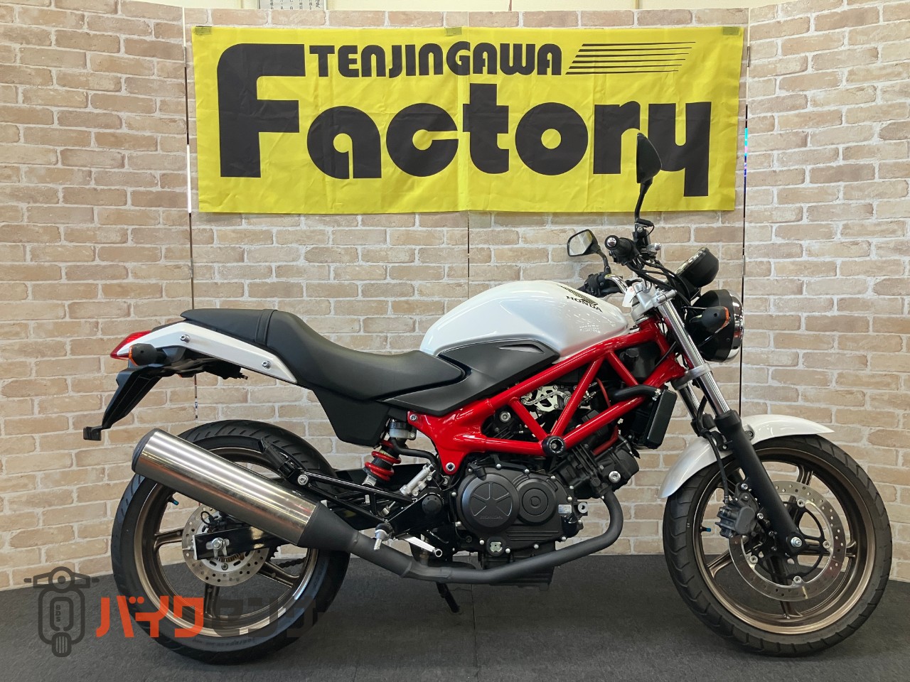 VTR250　スライダー　ETC パールサンビームホワイト_0