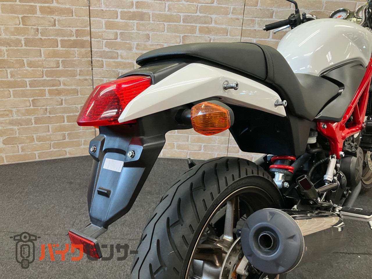 VTR250　スライダー　ETC パールサンビームホワイト_6