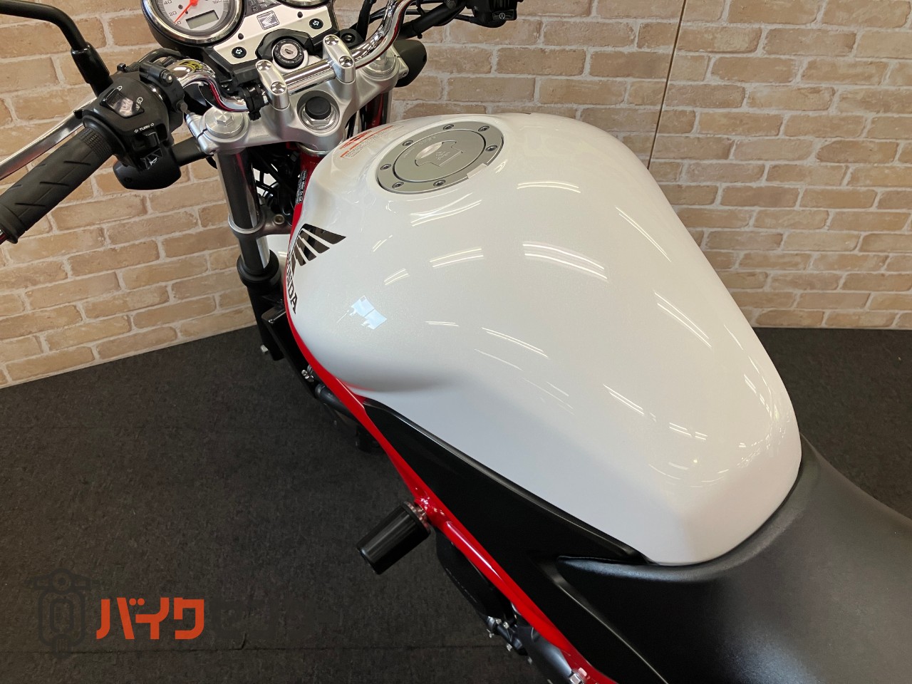 VTR250　スライダー　ETC パールサンビームホワイト_12