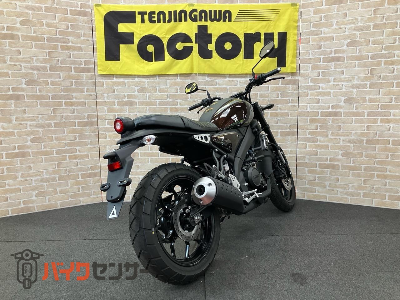 XSR125_4