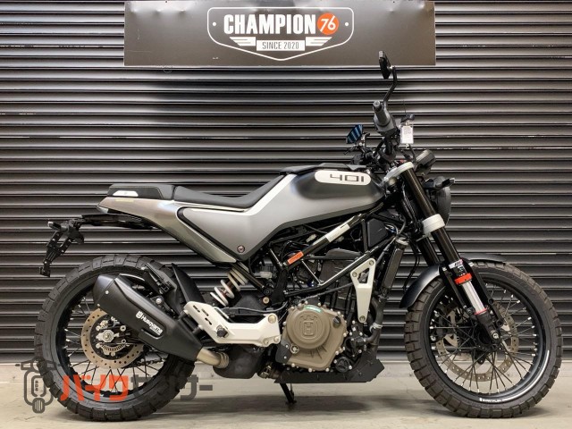 スヴァルトピレン401　社外ミラー　ＥＴＣ２．０　ＵＳＢ電源　スマホホルダー　キー２本