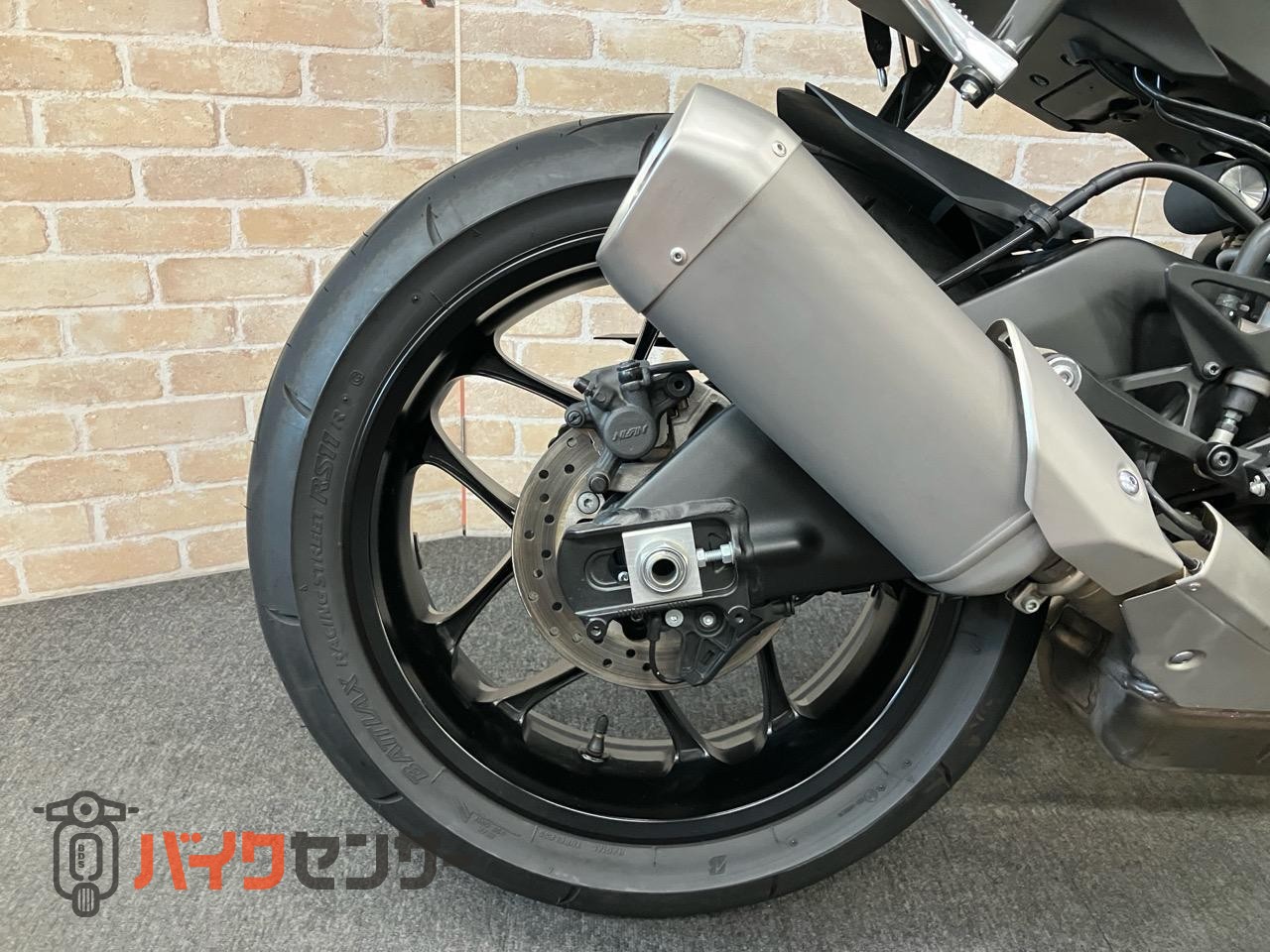 YZF-R1　2023年モデル　RN65J　左右ZETAレバー　ETC　フェンダーレス　ベビーフェイス　スライダー_38