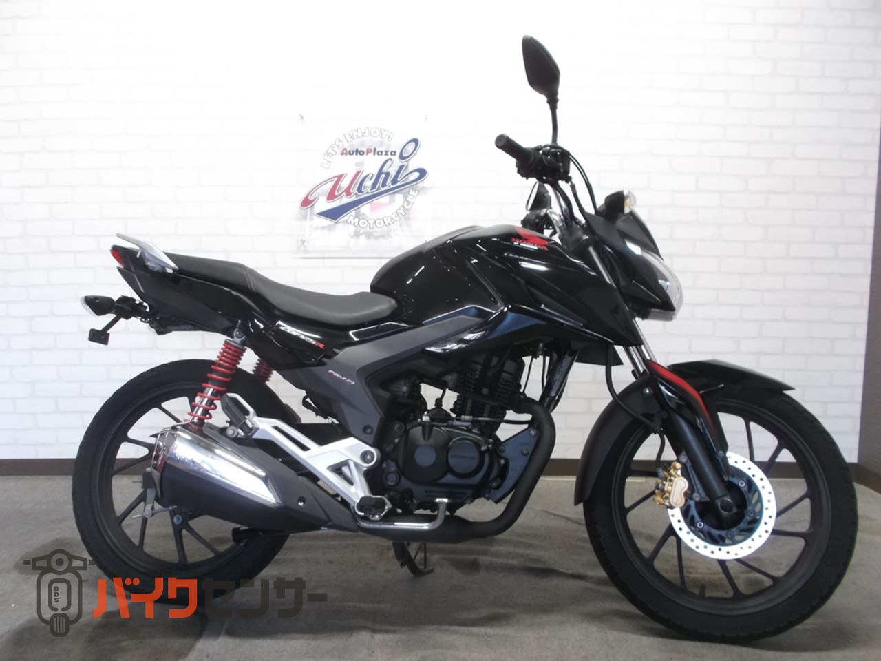 ホンダ CBF125R ボリューム感のあるデザインでスタイルの良いバイク