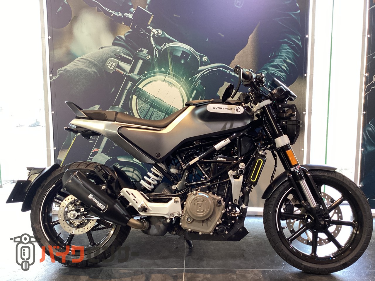 女性ワンオーナー ハスクバーナ純正スリップオンマフラー