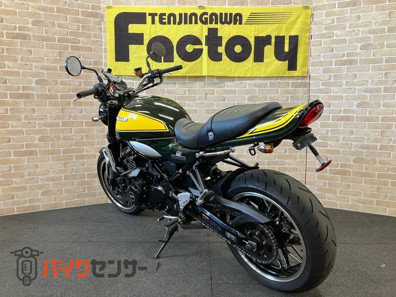 Z900RS イエローボールエディション　SP忠男マフラー　フェンダーレス　ウインカー　ロングテール　ステムエンブレム　ショートZ2ミラー_5