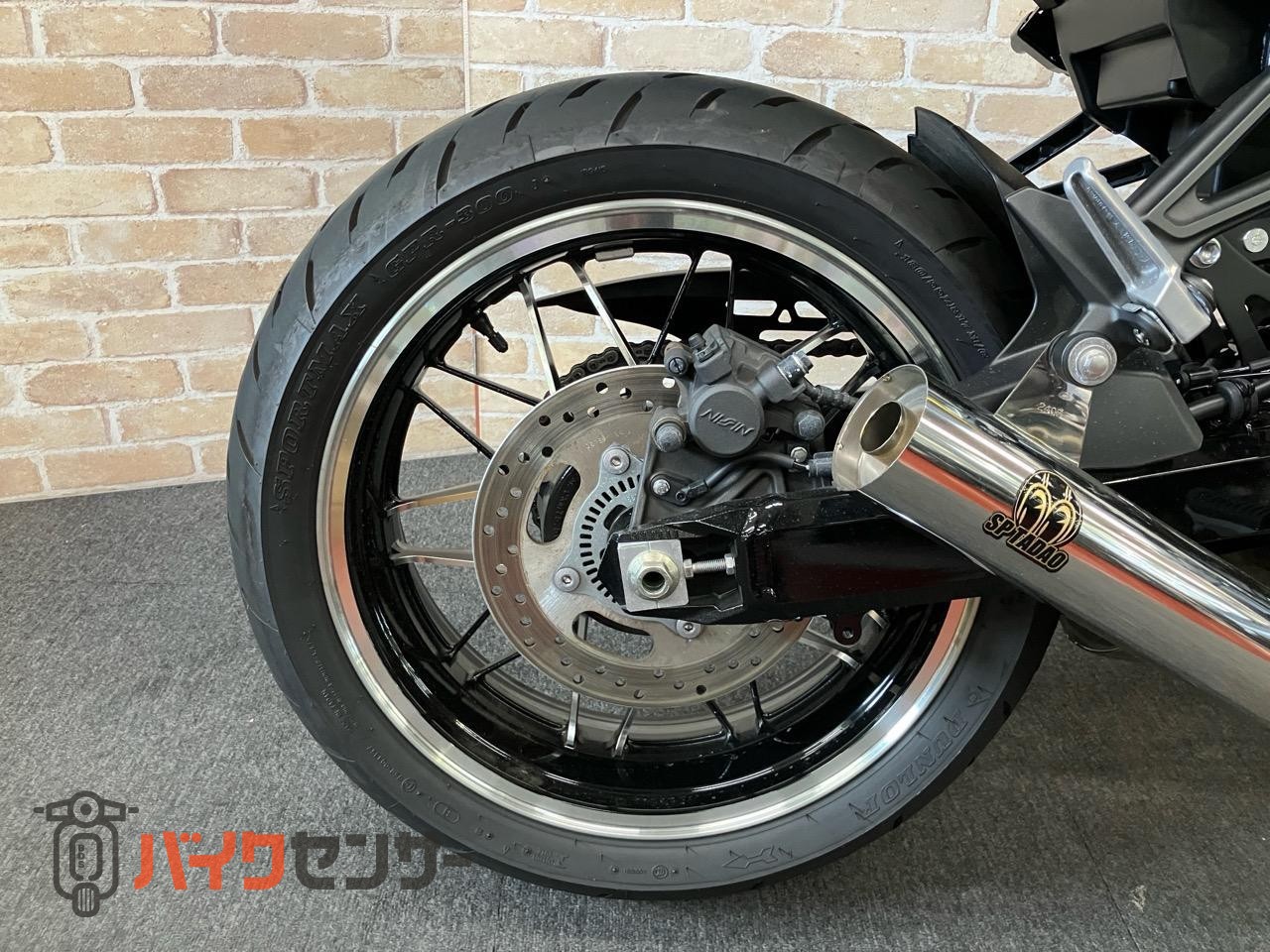 Z900RS イエローボールエディション　SP忠男マフラー　フェンダーレス　ウインカー　ロングテール　ステムエンブレム　ショートZ2ミラー_11