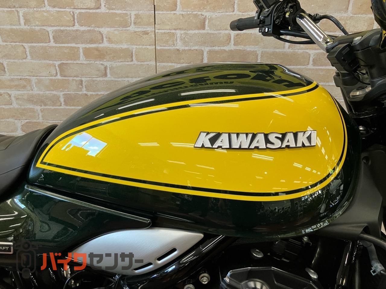 Z900RS イエローボールエディション　SP忠男マフラー　フェンダーレス　ウインカー　ロングテール　ステムエンブレム　ショートZ2ミラー_16