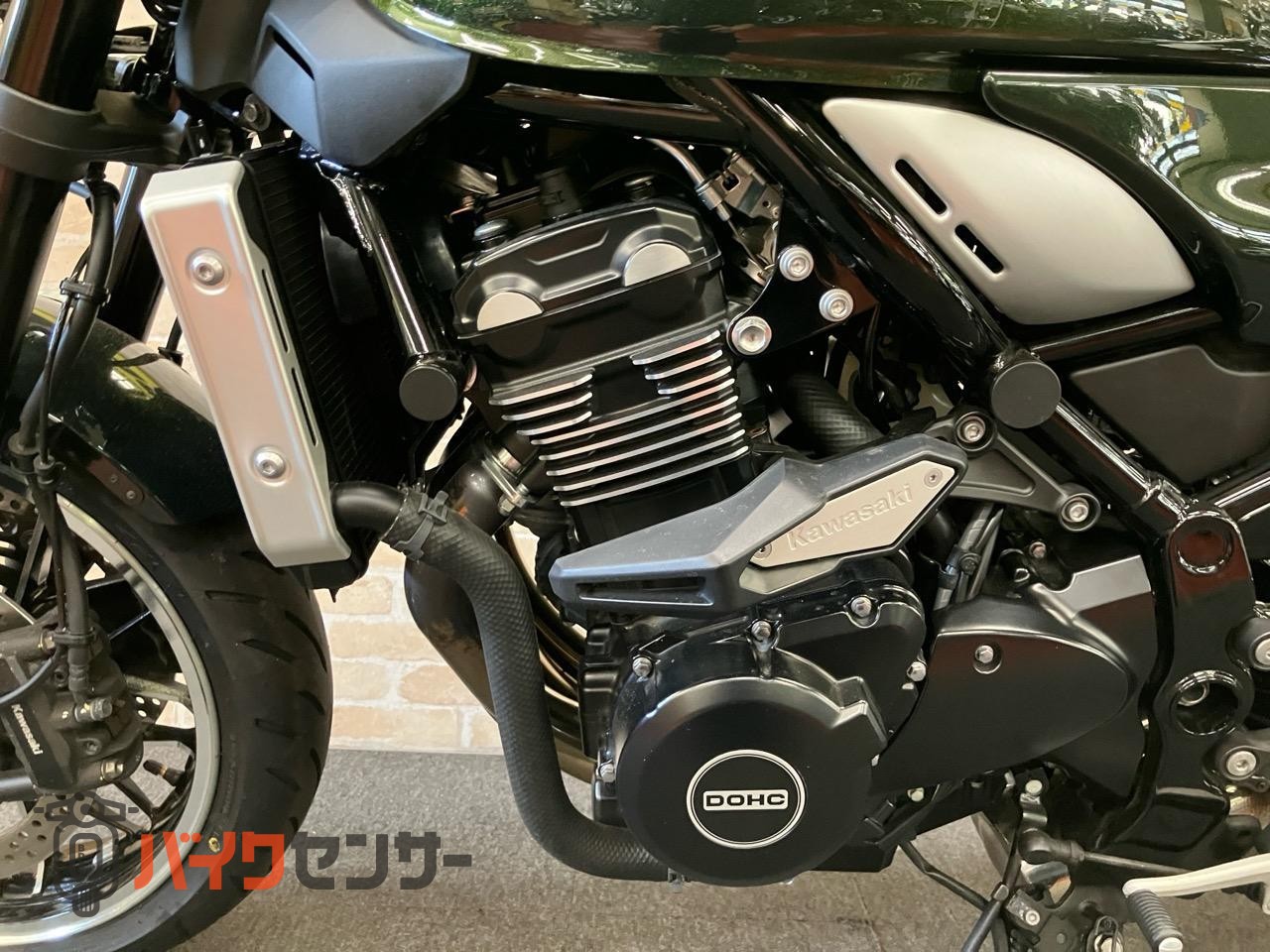 Z900RS イエローボールエディション　SP忠男マフラー　フェンダーレス　ウインカー　ロングテール　ステムエンブレム　ショートZ2ミラー_32