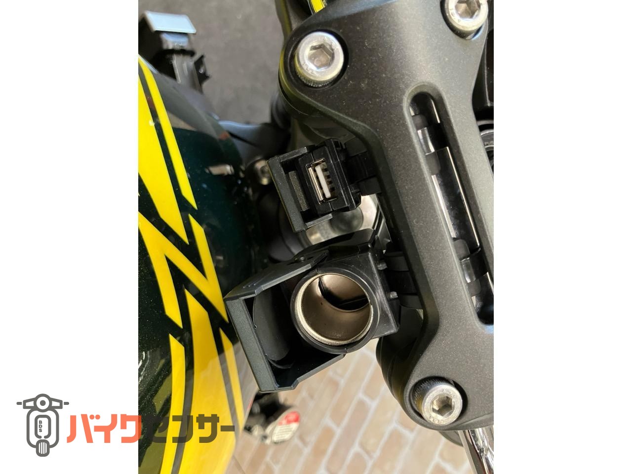 Z900RS イエローボールエディション　SP忠男マフラー　フェンダーレス　ウインカー　ロングテール　ステムエンブレム　ショートZ2ミラー_36