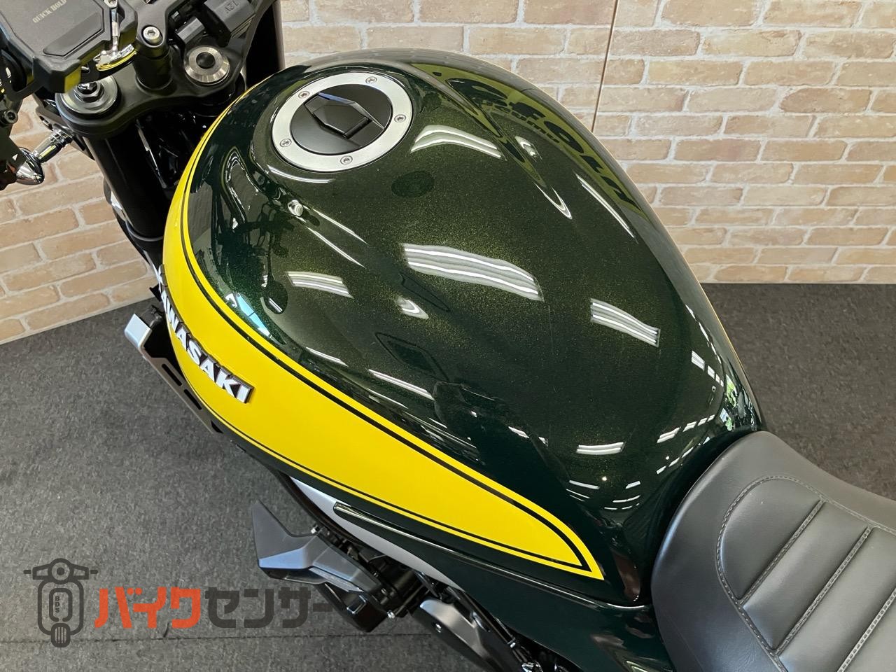 Z900RS イエローボールエディション　SP忠男マフラー　フェンダーレス　ウインカー　ロングテール　ステムエンブレム　ショートZ2ミラー_38