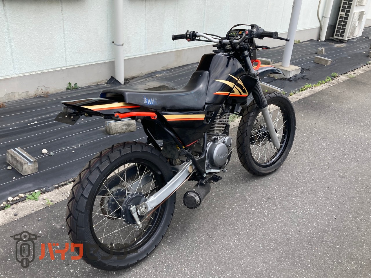 ヤマハ セロー225 社外マフラー/LEDウインカー/前後タイヤ新品 B520022