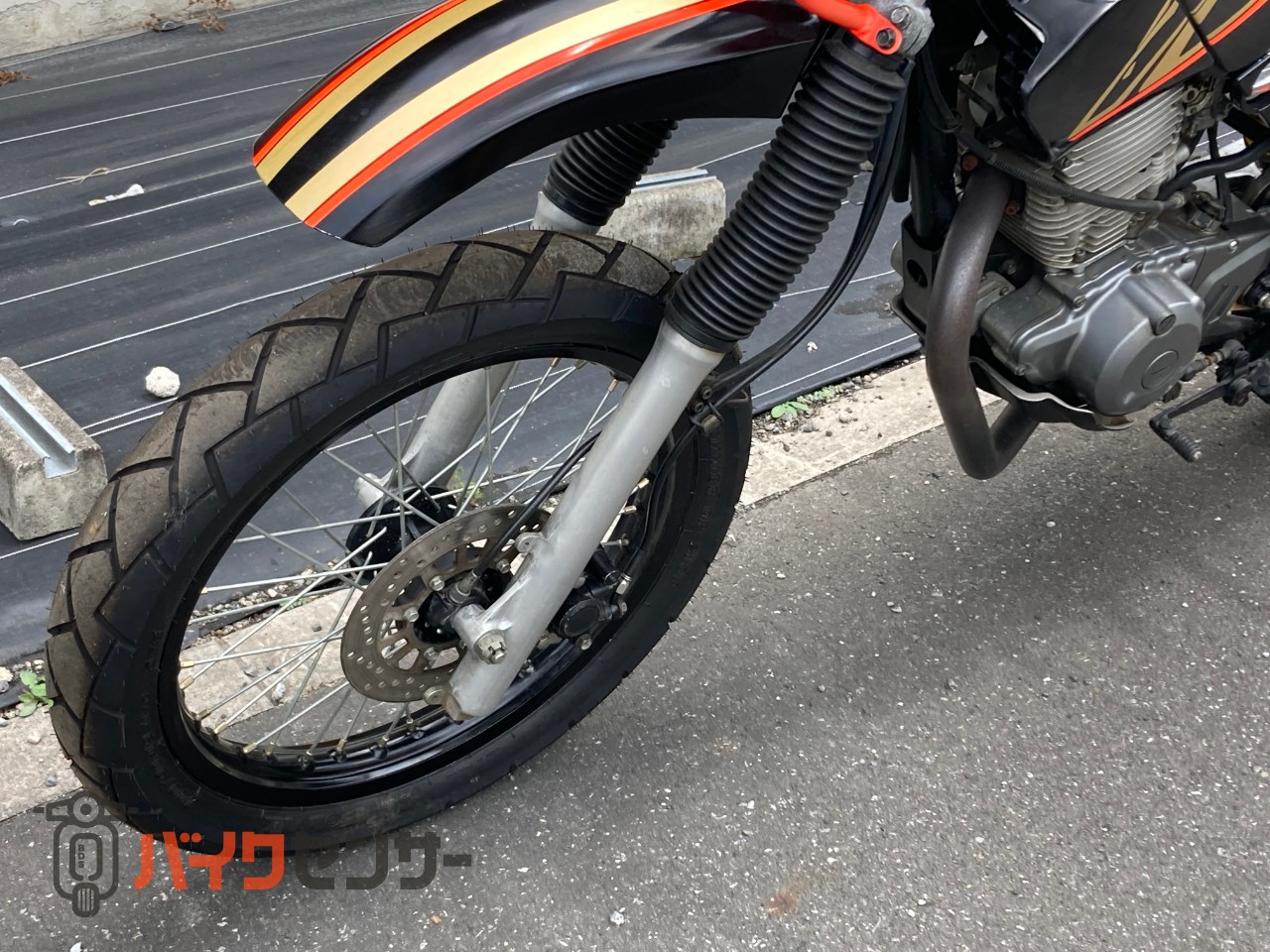ヤマハ セロー225 社外マフラー/LEDウインカー/前後タイヤ新品 B520022