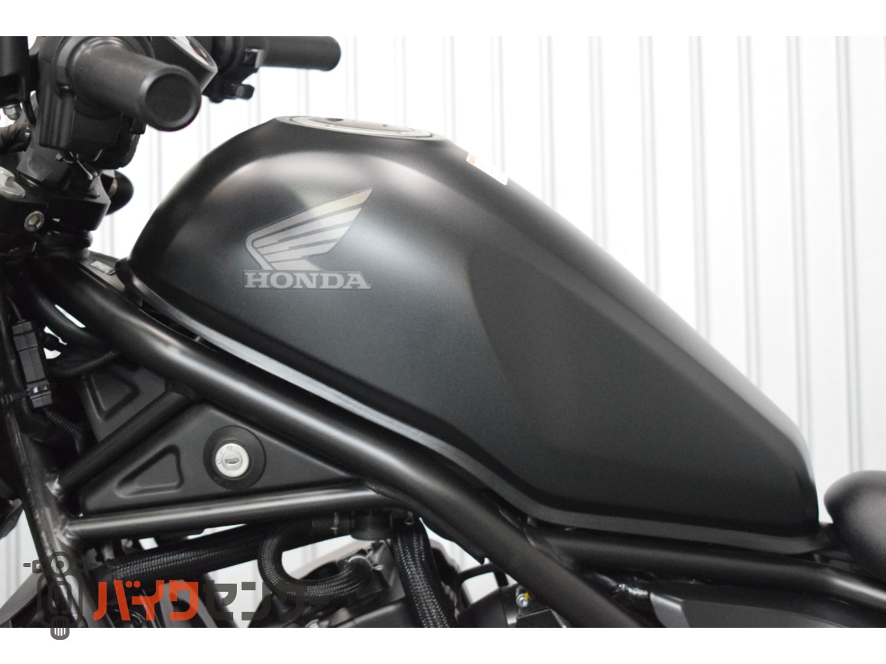 ホンダ レブル250 マットブラック 2023年モデル LED ABS USB電源2口