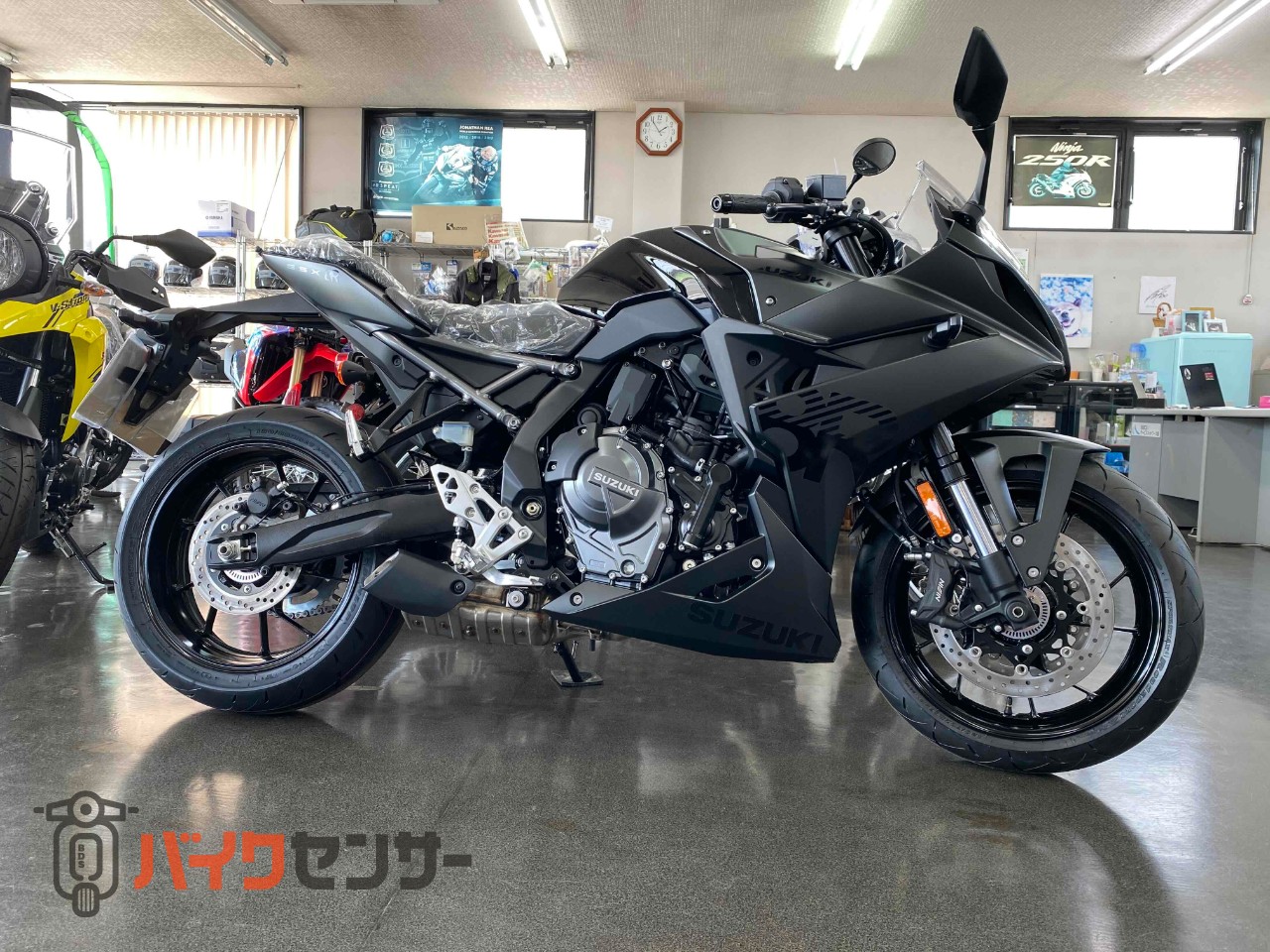 スズキ GSX-8R 2025年モデル 新車 マッドブラック B521898| BDSバイク
