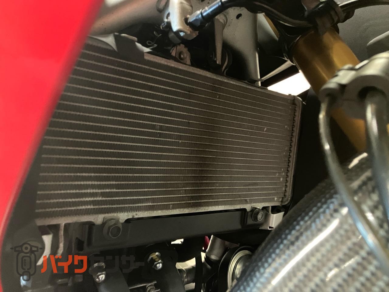 CBR250RR　マルケジーニホイール　オーリンズリアサス　OVERハンドル　マジカルスクリーン前後フェンダー　ベビーフェイスステップ等_36