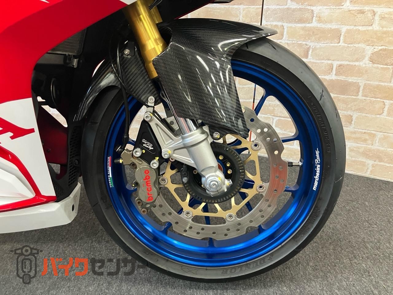 CBR250RR　マルケジーニホイール　オーリンズリアサス　OVERハンドル　マジカルスクリーン前後フェンダー　ベビーフェイスステップ等_38