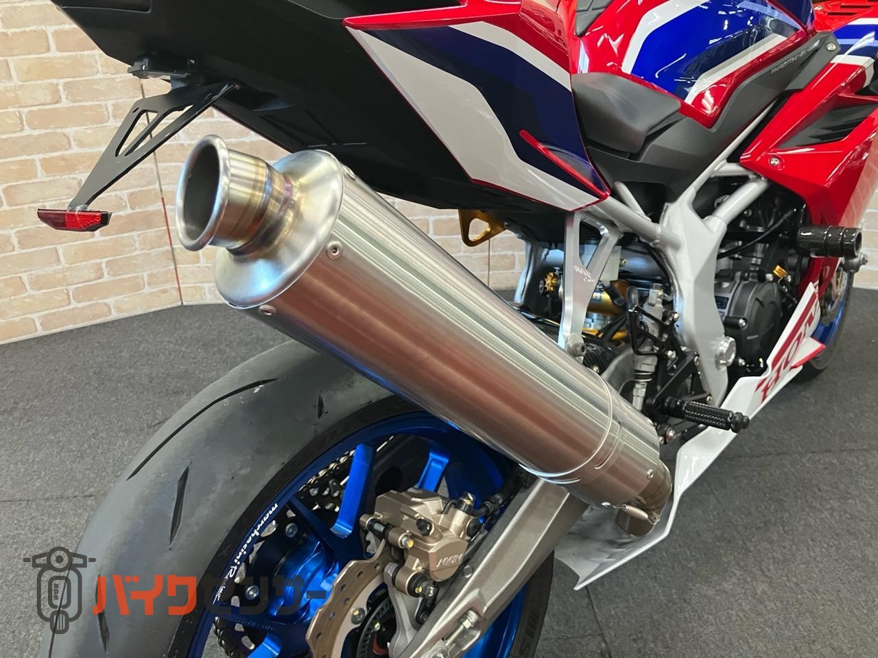 CBR250RR　マルケジーニホイール　オーリンズリアサス　OVERハンドル　マジカルスクリーン前後フェンダー　ベビーフェイスステップ等_48