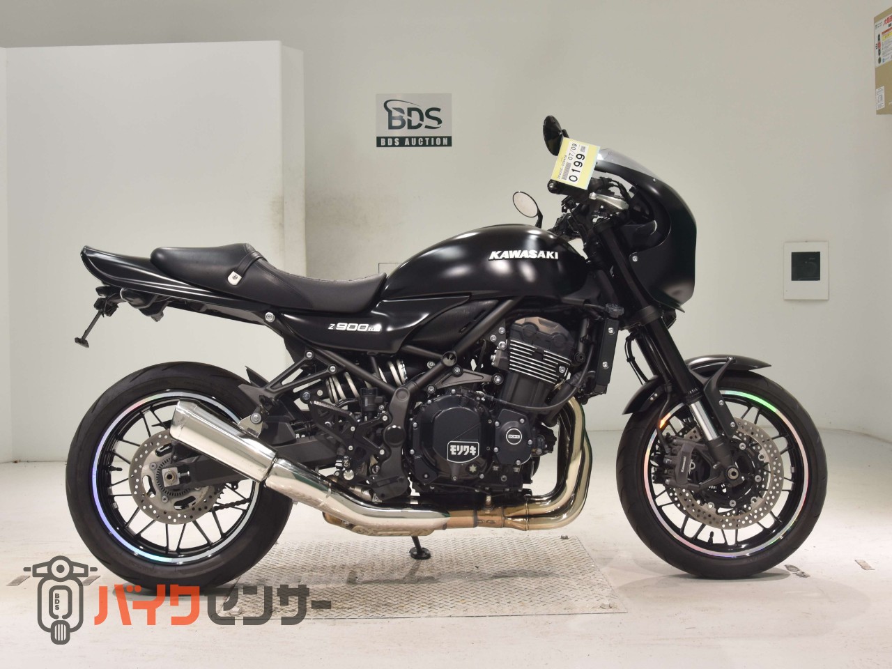 Z900RSカフェ マットブラック塗装　アエラ　ステップ　コアガード　ロングテール　PMCクリアテール　ハイサイダーミラー　モリワキガード_0