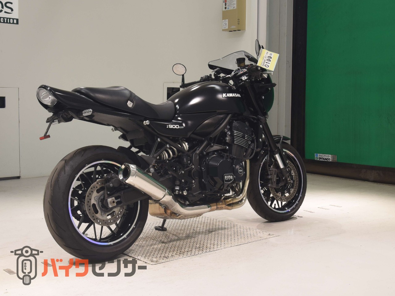 Z900RSカフェ マットブラック塗装　アエラ　ステップ　コアガード　ロングテール　PMCクリアテール　ハイサイダーミラー　モリワキガード_4