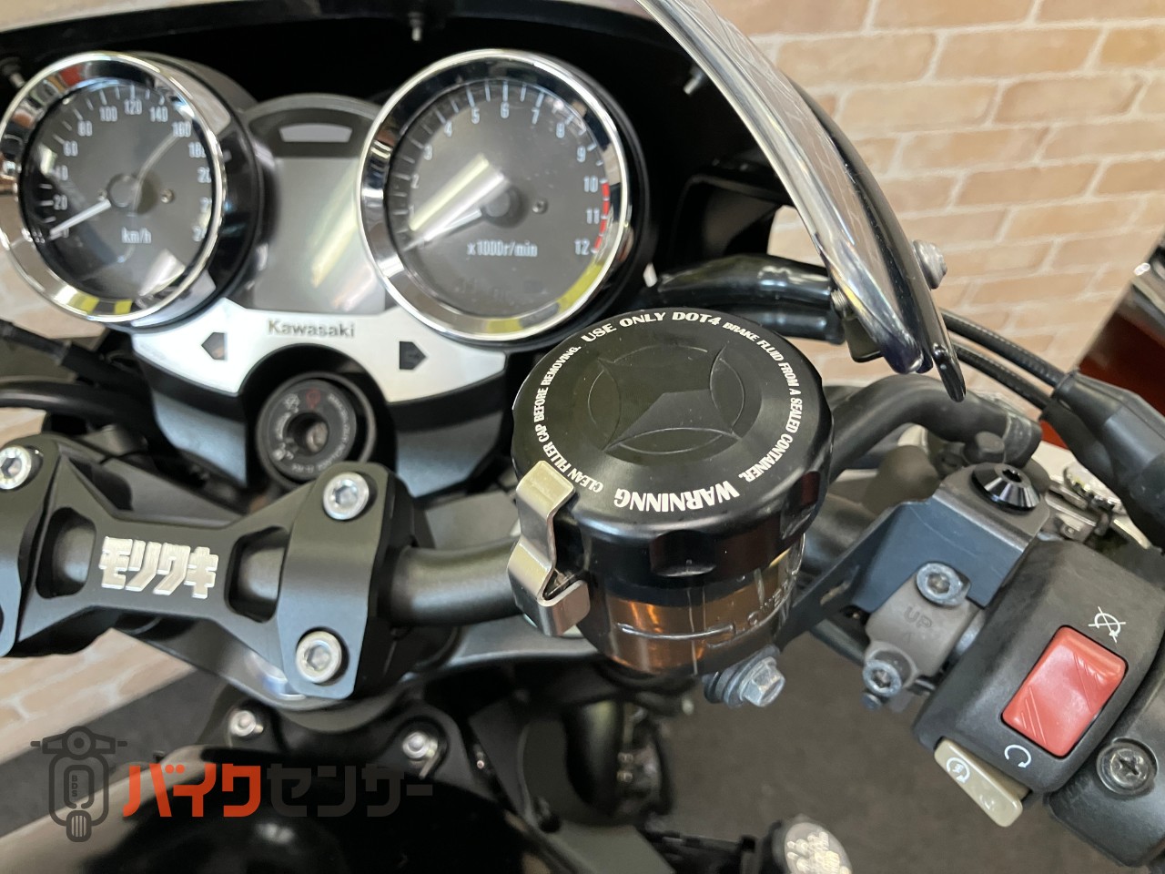 Z900RSカフェ マットブラック塗装　アエラ　ステップ　コアガード　ロングテール　PMCクリアテール　ハイサイダーミラー　モリワキガード_9