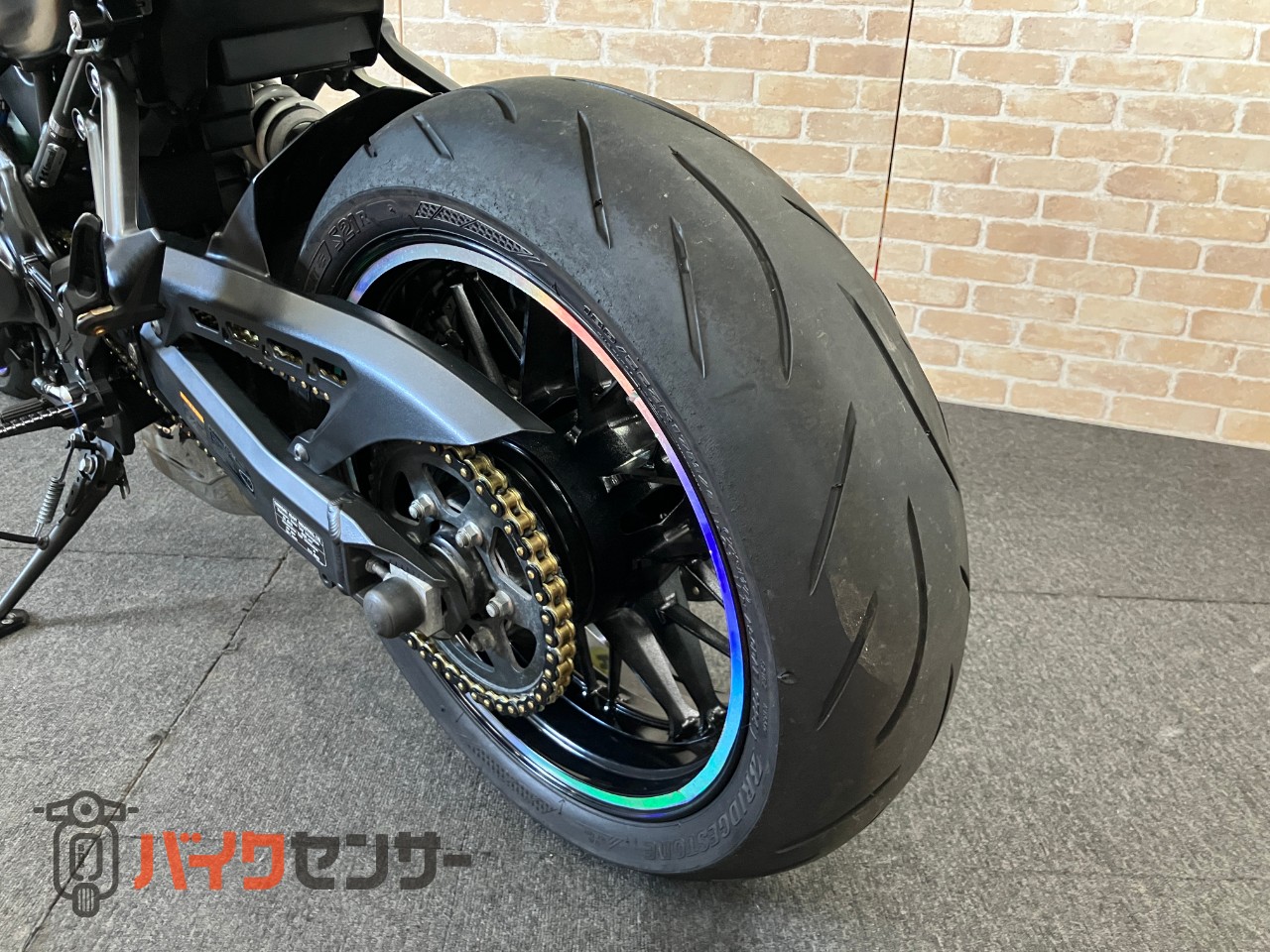 Z900RSカフェ マットブラック塗装　アエラ　ステップ　コアガード　ロングテール　PMCクリアテール　ハイサイダーミラー　モリワキガード_11
