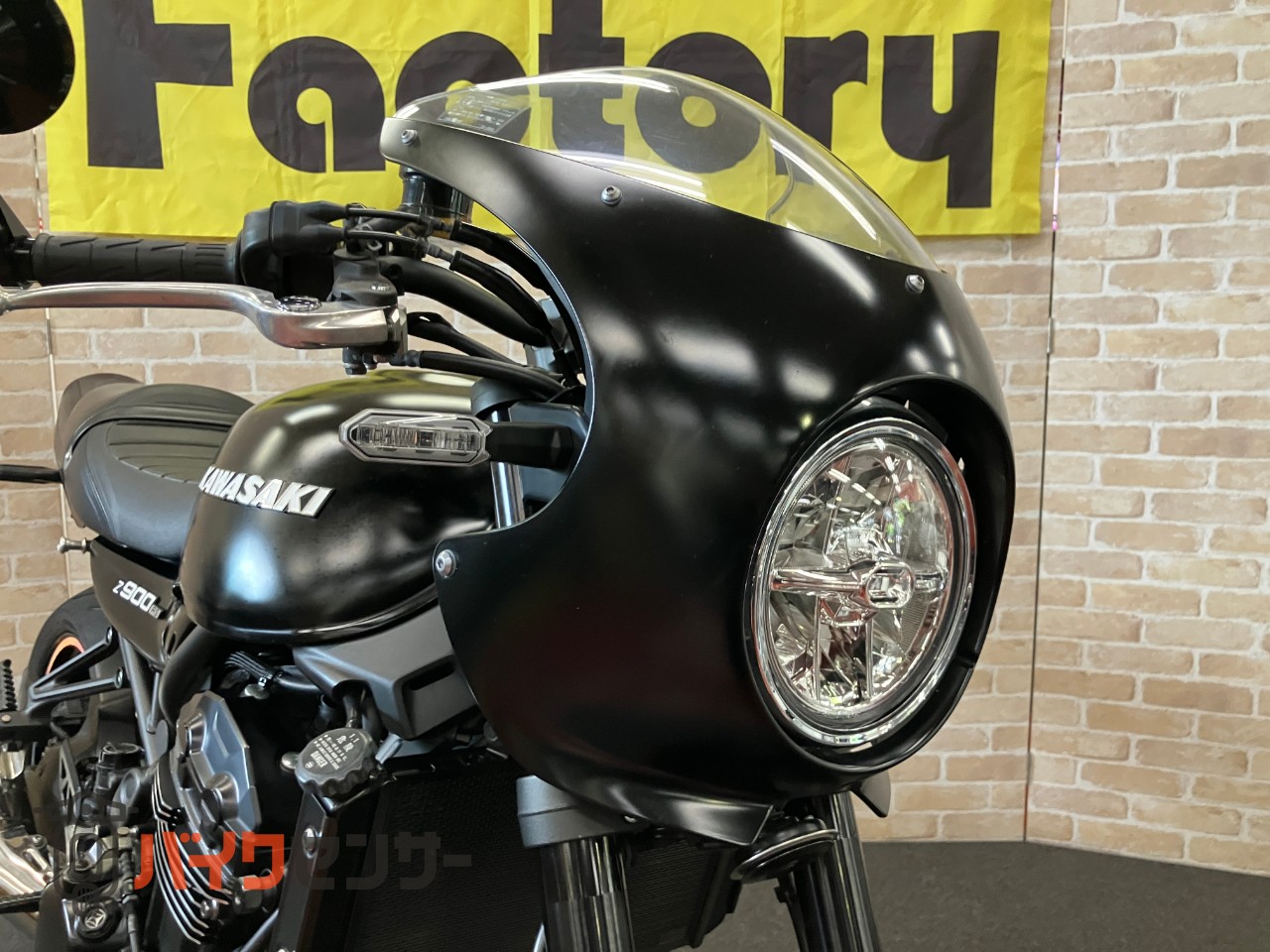 Z900RSカフェ マットブラック塗装　アエラ　ステップ　コアガード　ロングテール　PMCクリアテール　ハイサイダーミラー　モリワキガード_32