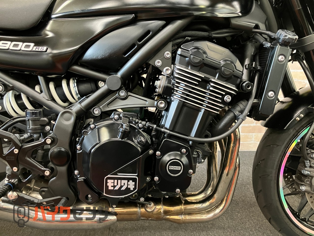 Z900RSカフェ マットブラック塗装　アエラ　ステップ　コアガード　ロングテール　PMCクリアテール　ハイサイダーミラー　モリワキガード_40