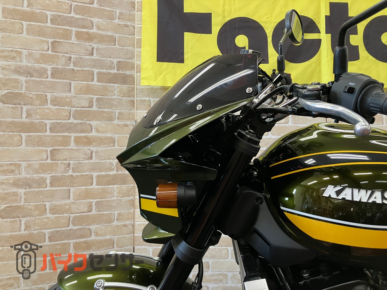 Z900RS ドレミ　ストリート4　ロングテール　リアオーリンズ　ビキニカウル　コアガード　トリックスターガード等カスタム多数_12