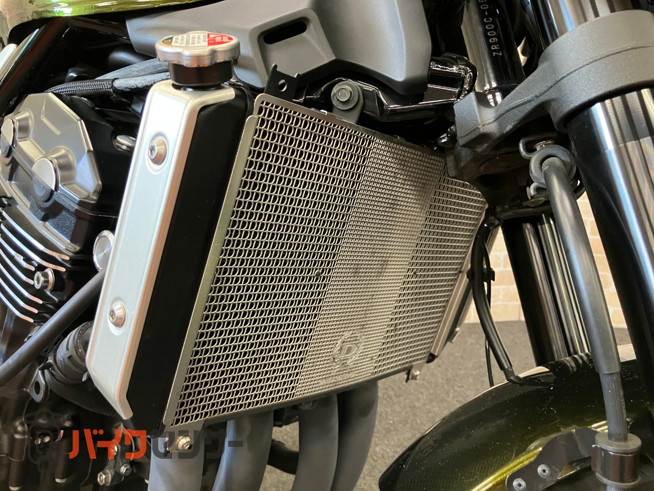Z900RS ドレミ　ストリート4　ロングテール　リアオーリンズ　ビキニカウル　コアガード　トリックスターガード等カスタム多数_33