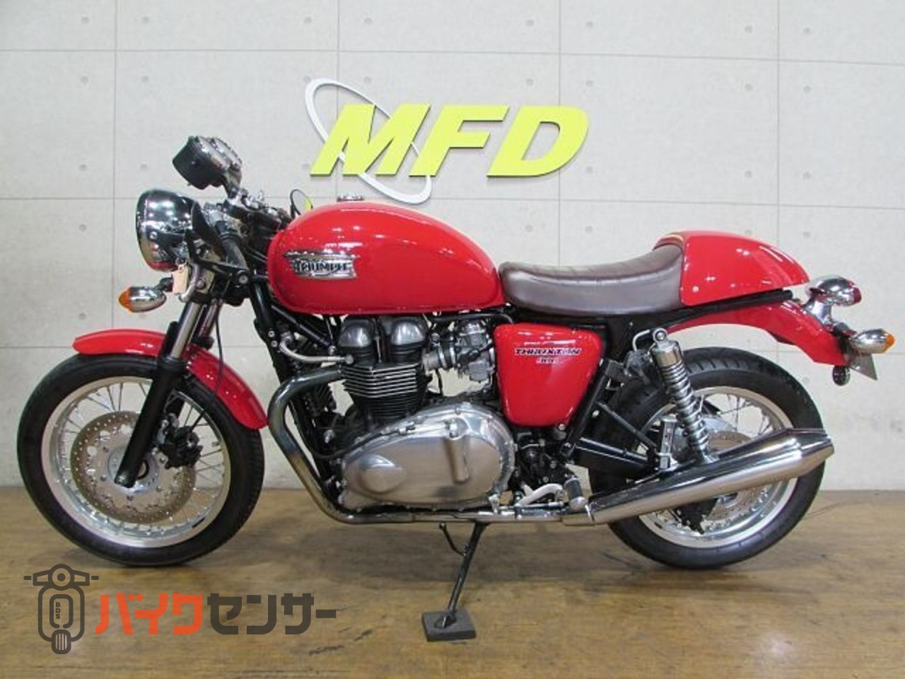 トライアンフ スラクストン900 ETC車載器付き! フルノーマルでシングル