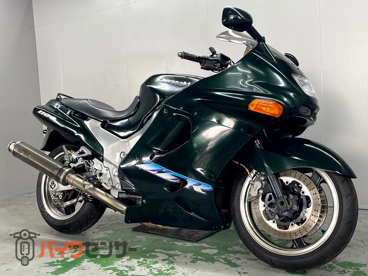 カワサキ ZZ-R1100 ZXT10D 1996年モデル D4 レストアベース車両