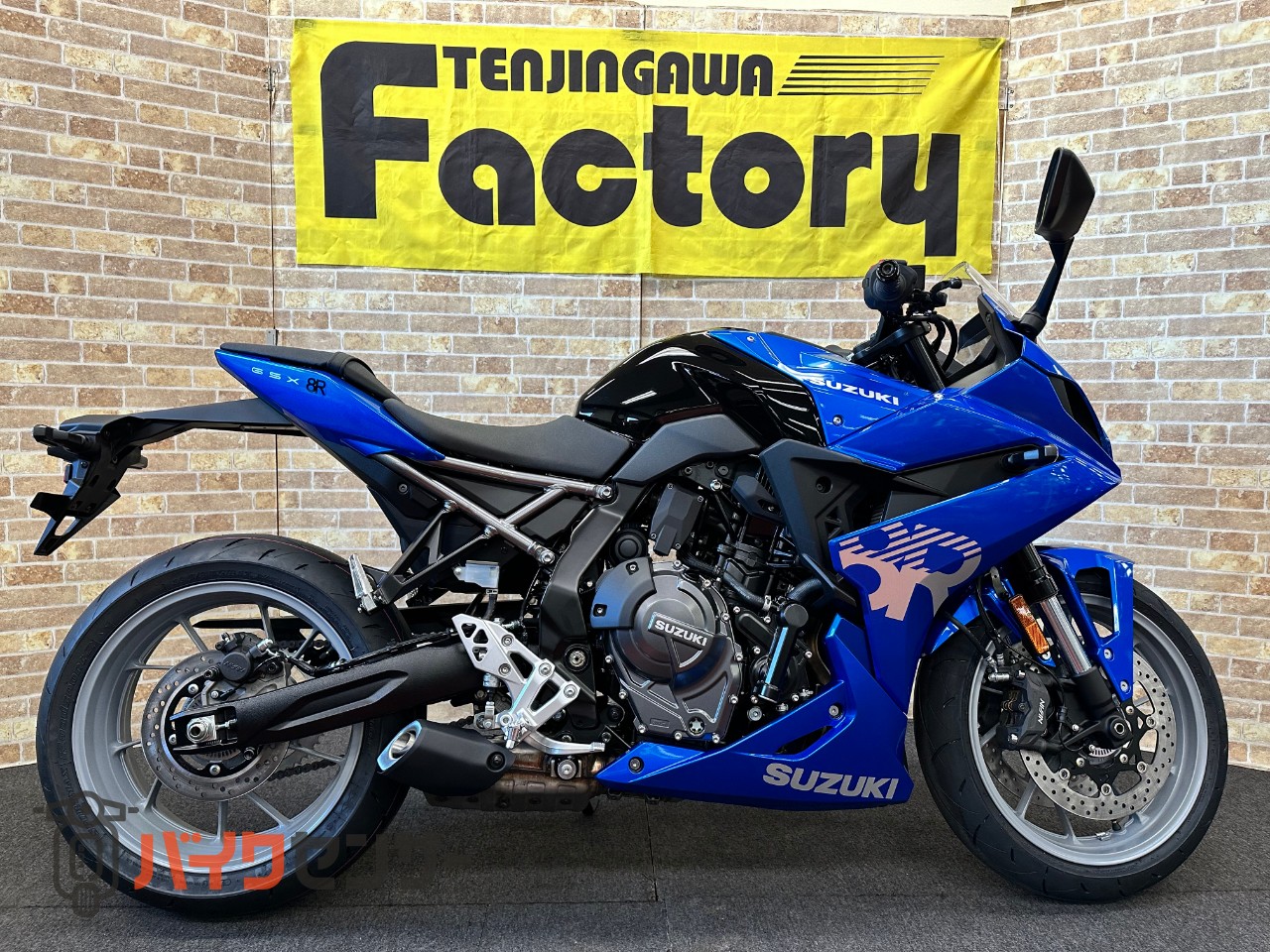 GSX-8R 双方向クイックシフター　ドライブモードセレクト　電子スロットル　2025年モデル_0