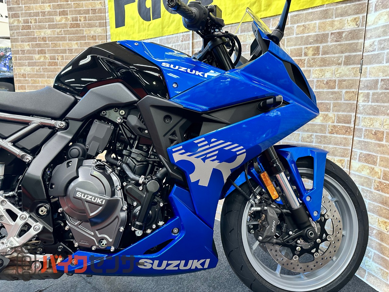GSX-8R 双方向クイックシフター　ドライブモードセレクト　電子スロットル　2025年モデル_7