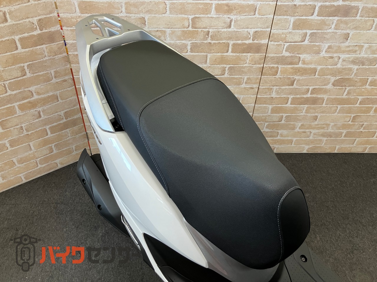 リード125　スマートキー　大容量トランク　LEDライト_12