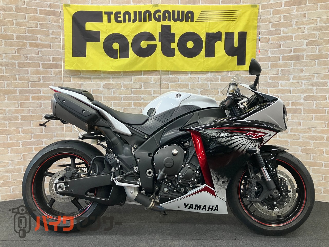 YZF-R1　北米仕様カラー　トラコン搭載　後期モデル　フェンダーレス　LEDウインカー　ETC_0
