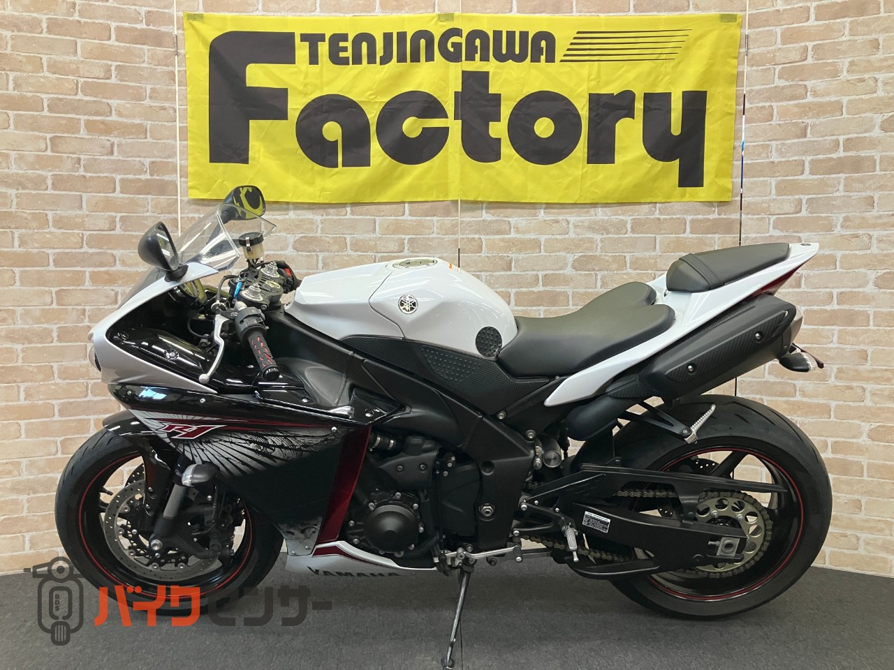 YZF-R1　北米仕様カラー　トラコン搭載　後期モデル　フェンダーレス　LEDウインカー　ETC_1