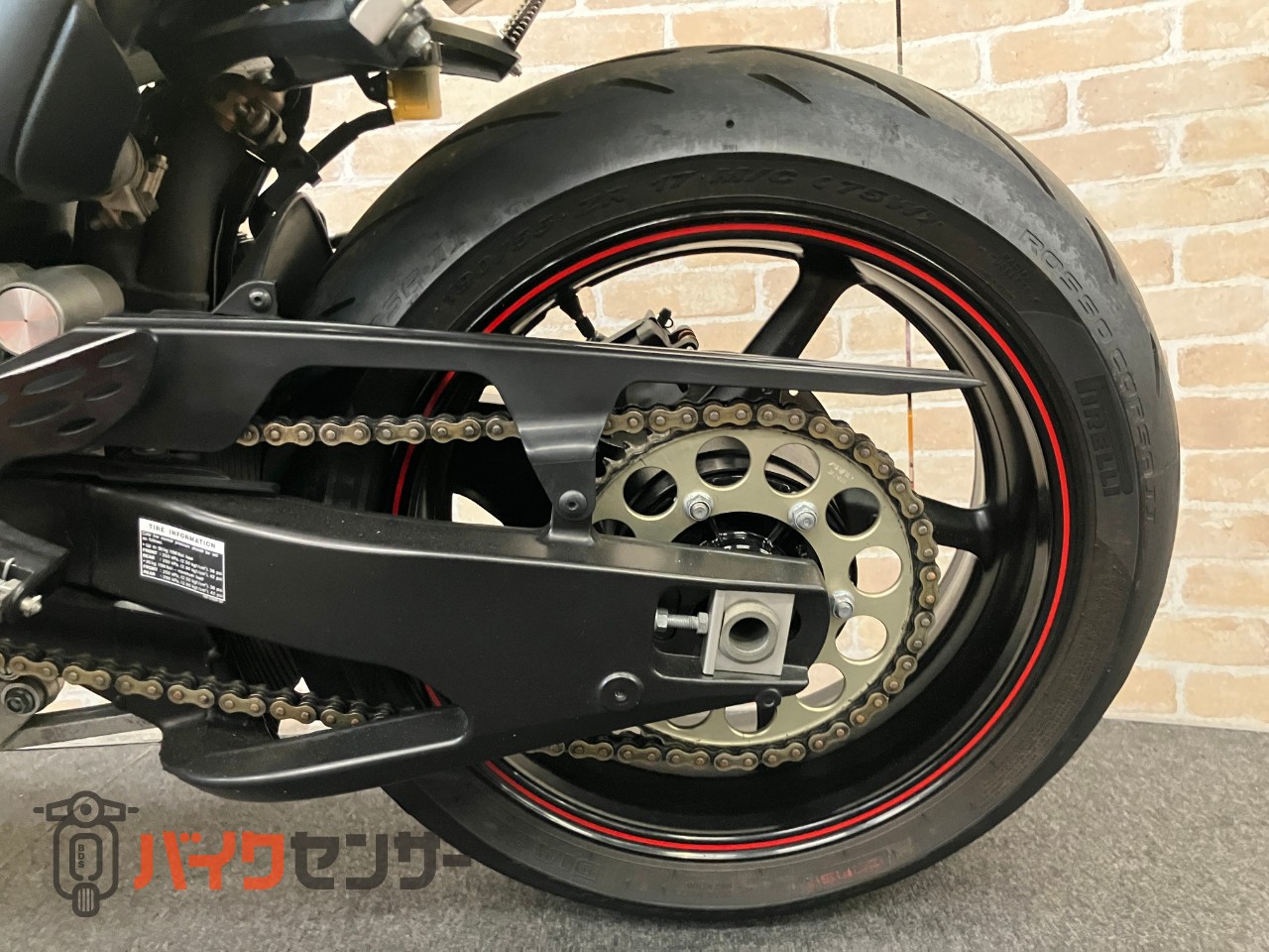 YZF-R1　北米仕様カラー　トラコン搭載　後期モデル　フェンダーレス　LEDウインカー　ETC_24