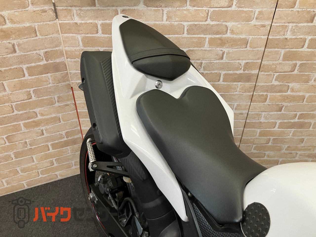 YZF-R1　北米仕様カラー　トラコン搭載　後期モデル　フェンダーレス　LEDウインカー　ETC_31