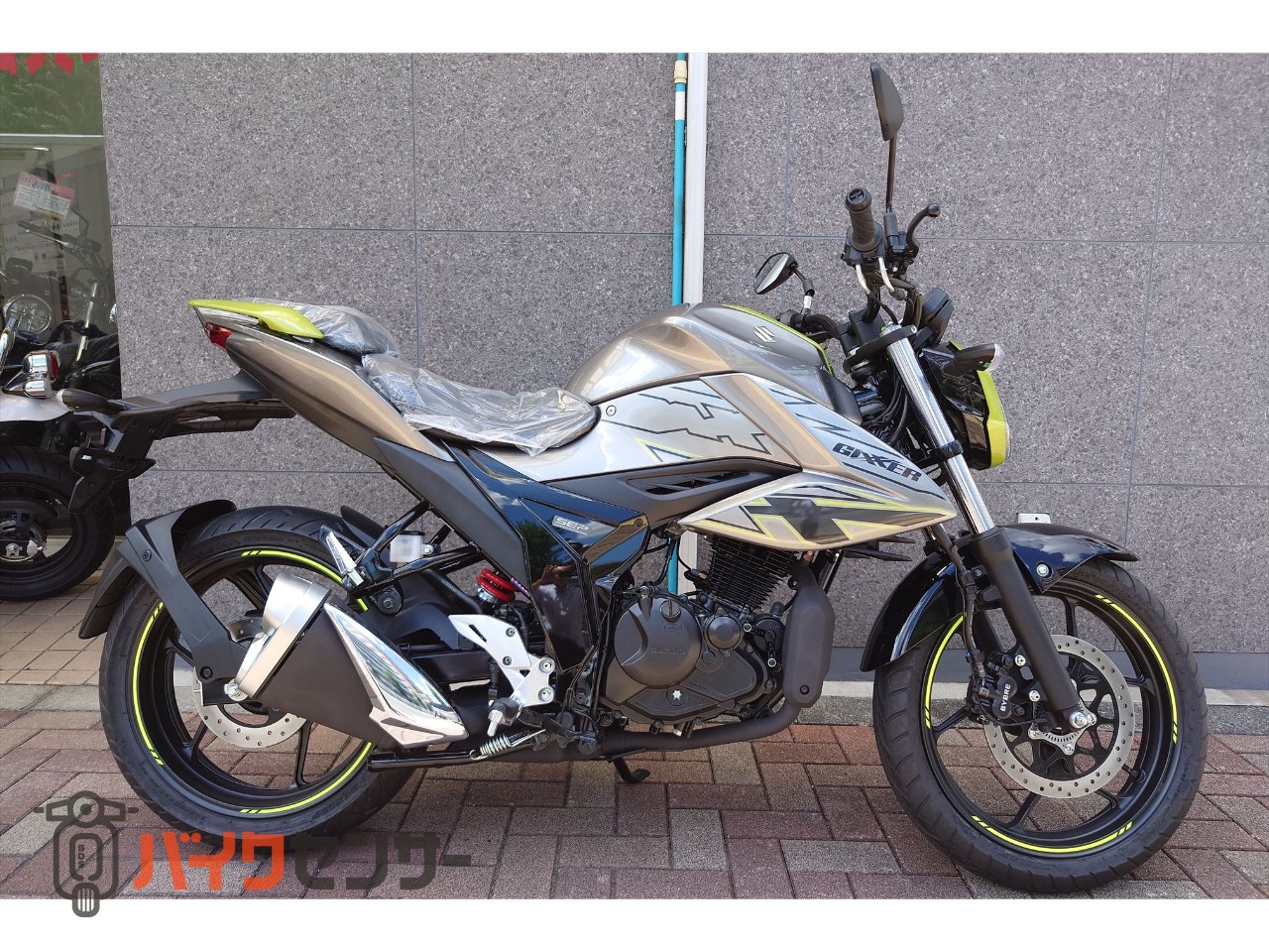 スズキ GIXXER150 フル液晶デジタルメーター LEDヘッドランプ B532620